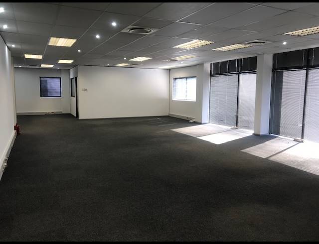 645M² OFFICE TO LET IN SPRINGFIELD